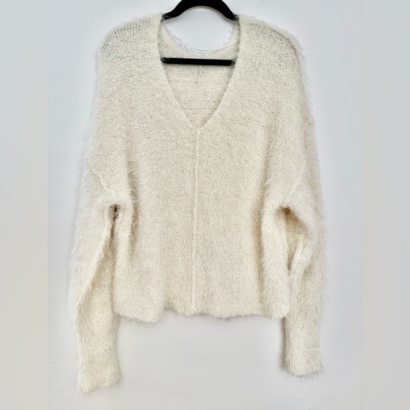 Free People V- Neck Fuzzy Sweater Ivory
Size Medium - Picture 8 of 11